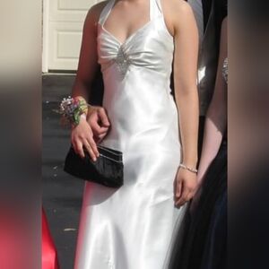 Jessica McClintock for Gunne Sax Floor Length Gown, cream colored size 1